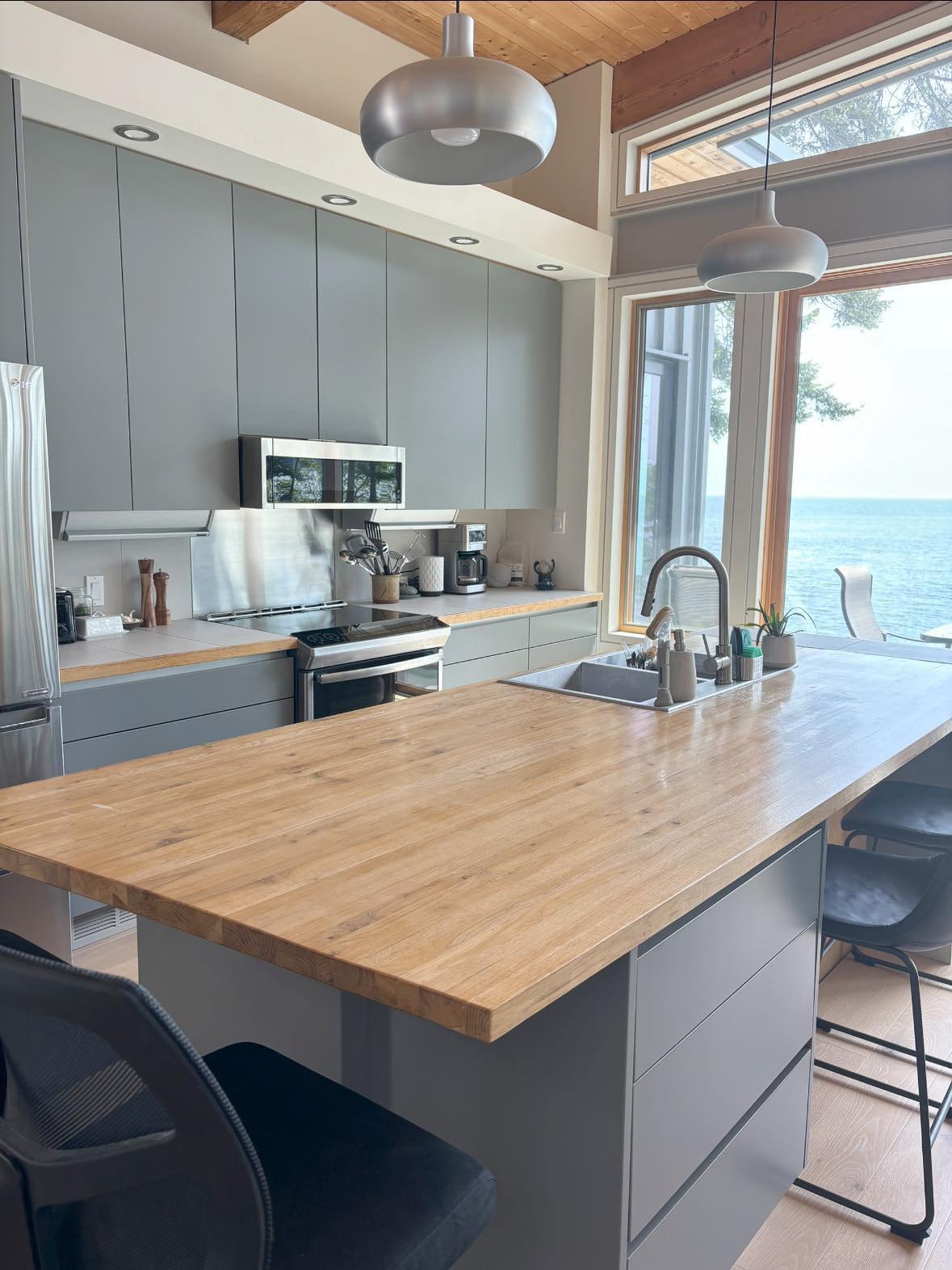 clean kitchen
